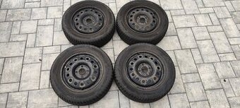 195/60 R15 zimní na Ford