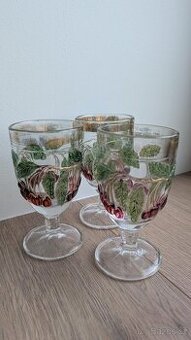 Prvorepublikové skleničky a skleněné vázy