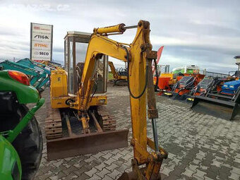 Minibagr Yanmar YM 301 3000kg s kabinou