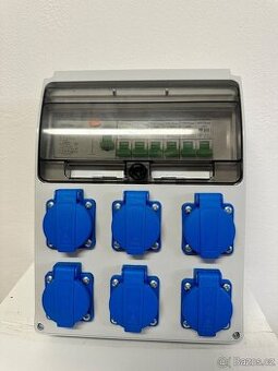 Zásuvková skříň 6x230V