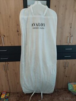 Svatební šaty studie "AVALON " -