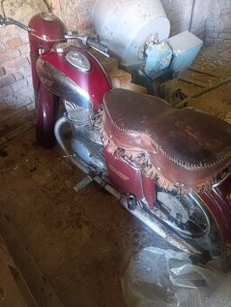 Prodám motocykl Jawa kyvacka rok výroby 1958