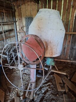 Stavební míchačka