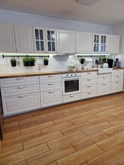 Možné i VČETNĚ SPOTŘEBIČŮ kuchyňská linka IKEA metod bodbyn