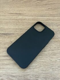 Černý obal na iPhone 13