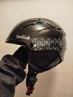 Lyžařská helma Bollé
