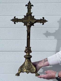 Barokní oltářní velký zdobený kříž původní kus