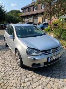 VW Golf 5 1.6FSI Náhradní díly/ND