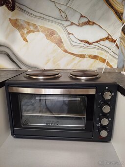 Horkovzdušná trouba s vařičem