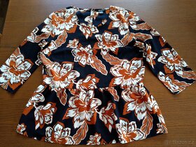 Halenka s květy Esmara vel. 42/44