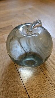 Skleněné těžítko – jablko – kouřové sklo (retro)