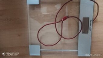 váha funguje od USB nabíjení