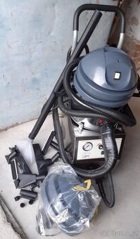 Parni vysavač- tepovač