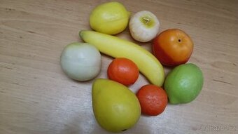 Umělé ovoce 8+1 kus