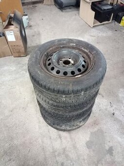 Plechové kola s letníma pneu 175/65 R14 4x100