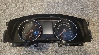 Budíky + rámeček Golf 7 Gti