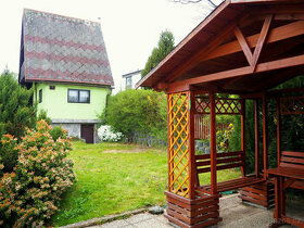 Zděná chatka okolí Liberec - krásné slunné místo na kopci