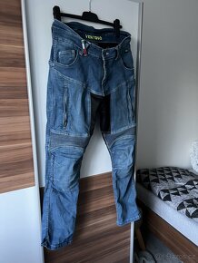 Kevlarové moto džíny