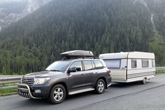 Obytný karavan Bürstner