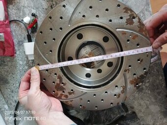 2x brzdové kotouče + destičky BMW e36 - 1