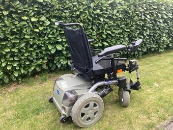 Repasovaný elektrický invalidní vozík Invacare Storm³