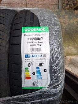 Pneu Goodride 225/50-17 - 1