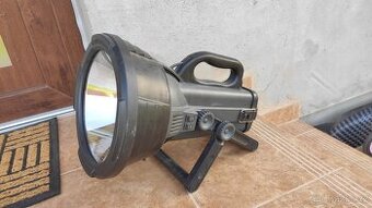 Reflektor přenosný na 12V baterii