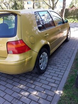 Golf 4