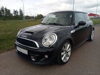 MINI COOPER S 135KW,MAX VÝBAVA