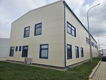 Pronájem haly se zázemím a kancelářemi 562 m2– Kralupy nad V