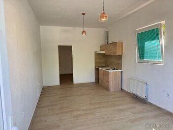 Pronájem bytu 2+1 40M (Děčín)
