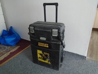 Kufr, box nářadí, na kolečkách Stanley