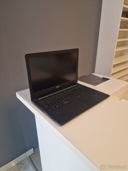 Dell Vostro 15