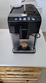 Automatický kávovar Siemens EQ 500