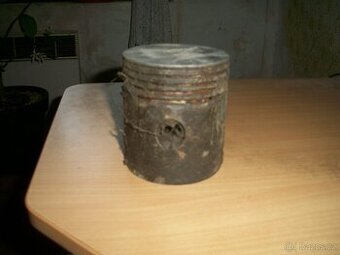 Nepoužitý píst - 1