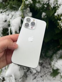 iPhone 13 PRO 256Gb v hezkém stavu, stříbrný