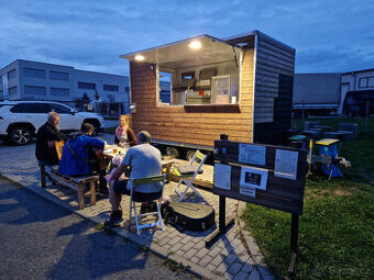 Foodtruck / pojízdná kavárna 2 x 4 m