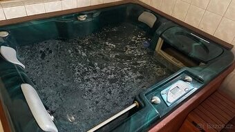 Vířivka Aquamarine funkční - 1