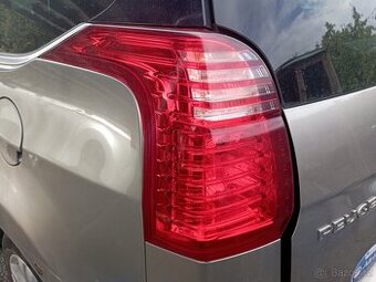 Zadní světla Peugeot 5008