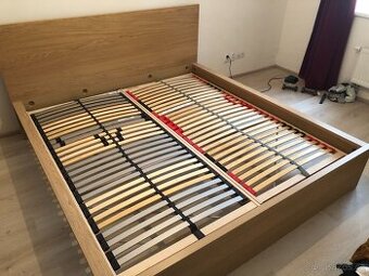 Velký rám postele IKEA se dvěma rošty