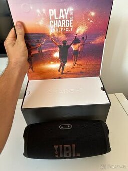 reproduktor jbl charge 5 - 1