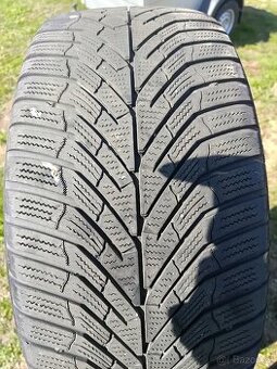 Zimní gumy 235/45 r18