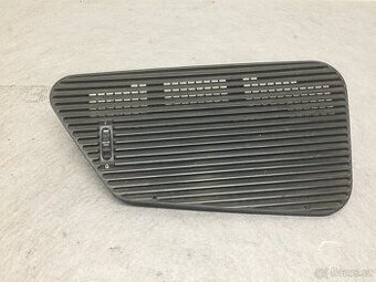 BMW E34 1987-1995 - STŘEDOVÝ VÝDECH PALUBNÍ DESKY