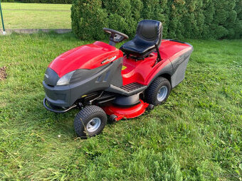 Zahradní traktor Castelgarden