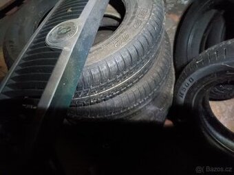 Pneu Felicia 165/70 R13