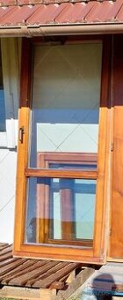 Dřevěné balkonové dveře