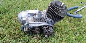 Motor ČZ 125