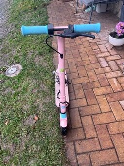 Dětská elektro koloběžka ninebot kids zing e8