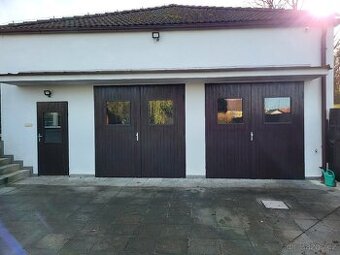 2x zánovní garážová vrata 238x224 cm