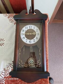 RHYTHM KYVADLOVE HODINY